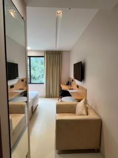 Hotel Nirvana Nest - 6