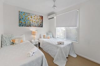 Beach Breeze Holiday House - 7