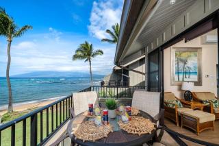 Kahana Village 3 · KHV 3 Remodeled 2BD Condo with Oceanfront Lan - 9