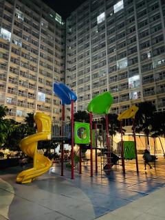 1 bedroom near MOA NAIA with parking slot included pls send valid ids of guests after booking - 5