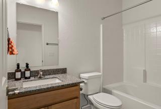 The Bungalow in the Pines - 9