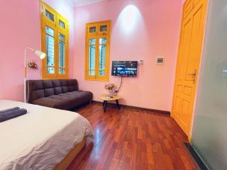 May - YELLOW ROOM 05 - Phone 09756-59323 - 4