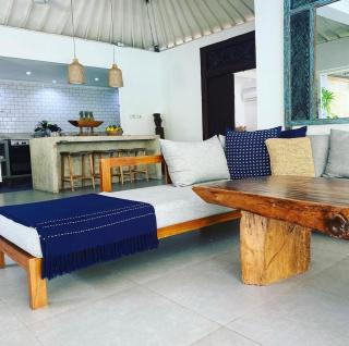 Black Sands Villa Echo Beach - 2