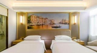 Vienna Hotel Shandong Qingdao Jiaodong International Airport Hai'er Avenue - 1