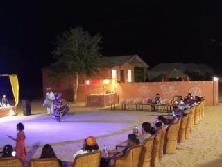 Sunny Desert Camp - 7