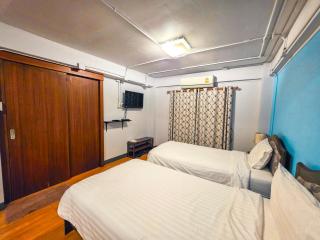 Thepmongkol House - 9