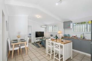 Cozy Sunset Villa 2BR Hamptons 200MBs Wifi - 1