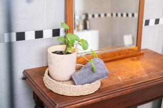 Victorian Style Garden Room , Paarl Central - 2