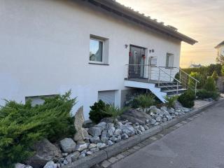 Villa Kaja by Maggie mit Pool, Kamin und traumhaftem Blick auf den Möhnesee - Delecke - 3