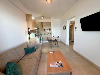 Golden Nest by the Sea - 8