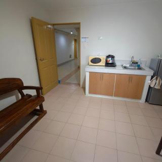 Rae Condo at Marina Spatial Seaview and Mountain View - 5