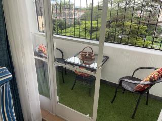 Green & Quiet stay close to Wilson Airport, CBD and Upper Hill - 3