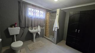 Akwaaba Fie Guesthouse - 9