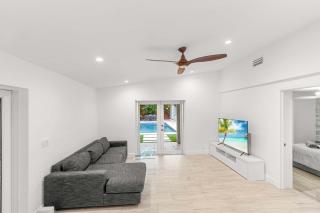 Luxury 3BR Villa Near Beaches & Miami Hotspots - Miami - 8