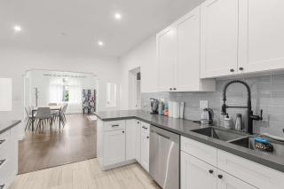 Luxury 3BR Villa Near Beaches & Miami Hotspots - Miami - 6