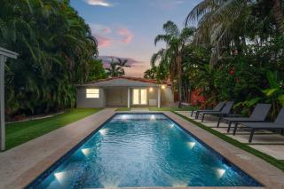 Luxury 3BR Villa Near Beaches & Miami Hotspots - Miami - 4