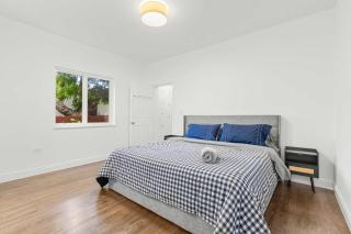 Luxury 3BR Villa Near Beaches & Miami Hotspots - 5