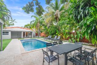 Luxury 3BR Villa Near Beaches & Miami Hotspots - 0