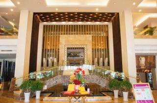 Qingdao Royal Garden Hotel - 8