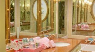 Wyndham Grand Plaza Royale Resort Nanjing - 2