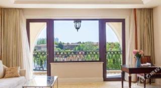 Wyndham Grand Plaza Royale Resort Nanjing - 1