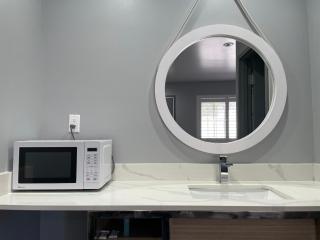 Bronco Motel South Central - 4