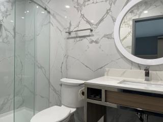 Bronco Motel South Central - 3