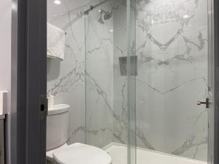 Bronco Motel South Central - 2