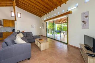 Villa Ibiscus by Villa Plus - 4