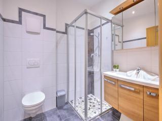 Bright apartment with infrared cabin, cleaning included - 2