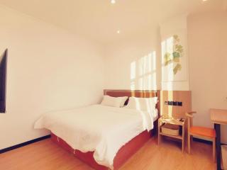 GreenTree Inn Chaoyang Shuangta District Bus Station - 9