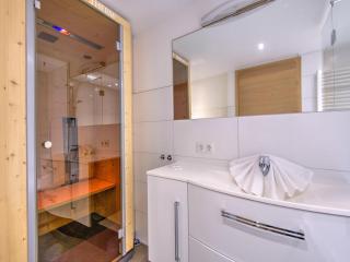 Alpine apartment on the ski-slope, cleaning included - 7