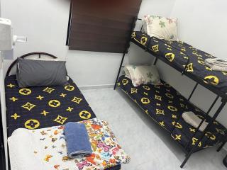 De Bunga Homestay - 8