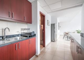 StayShort - Chic Apartment in JBR Sleeps 3 with Canal View! - 2