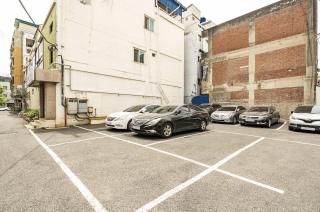 Jeonju KB Hotel & Turtle Sauna - 1