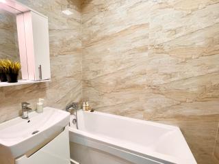 Central Address 20 - Palace of Parliament Area - 3