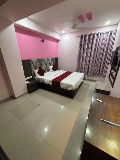 Hotel Shree Sai Palace - 6