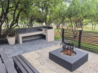 Hornbill Self Catering Cottages Muldersdrift - 9