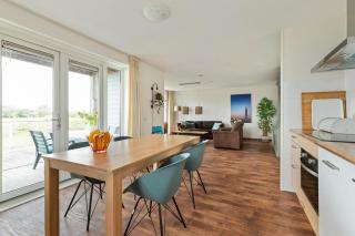 602S 4-pers apartment with unique beach view - 6