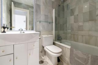 Apartment with communal pool in the heart of the Costa del Sol - 3