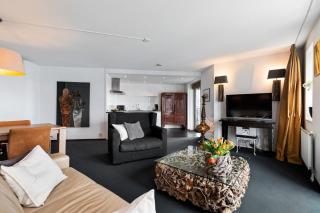 632S Luxurious apartment with beautiful waterview - 9