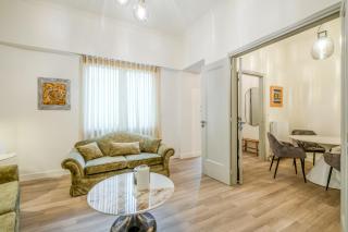 The Athenian Elegance , Luxury 2 br near Hilton District - 6
