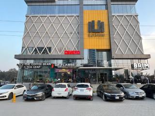 LMY Residency Hotel Apartments Facing Centaurus Mall - Elysium Tower Islmabad - 1