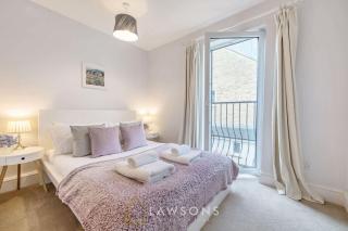 Luxury 5BR Villa I Central & Free Parking - 6