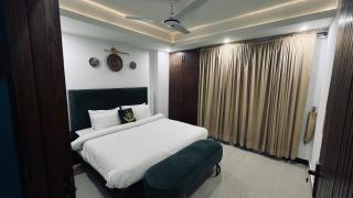 2BHK Eiffel Tower View Bahria Town Phase 7 - 3