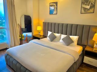 LMY Residency Hotel Apartments Facing Centaurus Mall - Elysium Tower Islmabad - 9