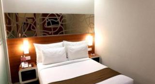 Life Hotel Sudirman Surabaya - 6