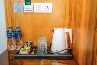 Sunholic HCM Airport Hotel - 1