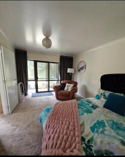 MikiMiki Retreat - 0