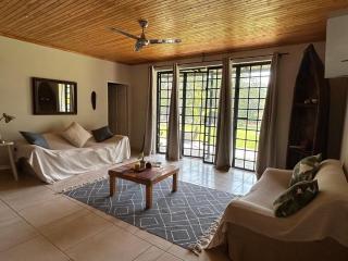River view cottage on the outskirts of Maun - 0